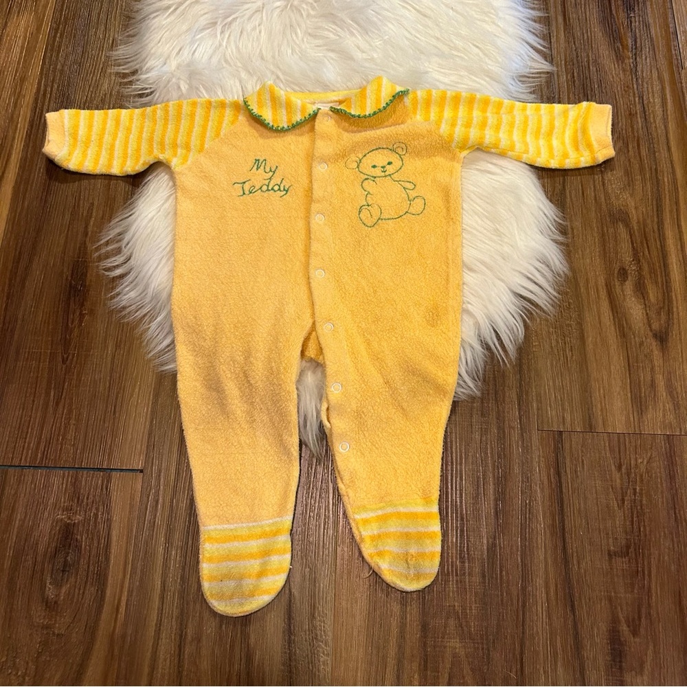 Vintage 70s baby Sleeper Onsie Pajamas Yellow striped size 11-18 lbs